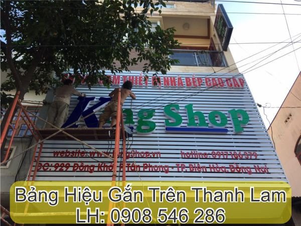 Bảng Hiệu Trên Thanh Lam